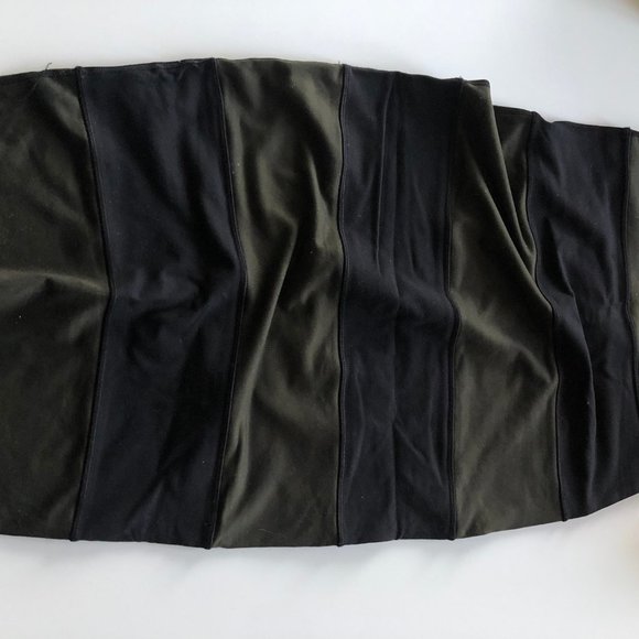 Lululemon Yoga Over Skirt: Retro Camo Black - Picture 6 of 6